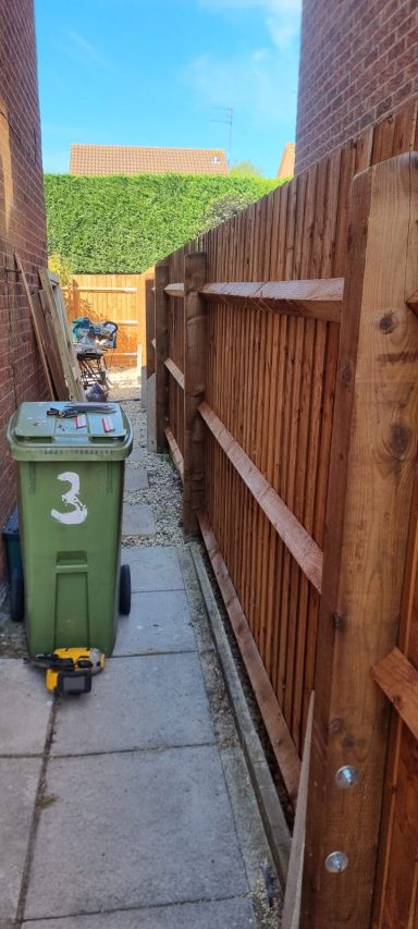 Side Fencing
