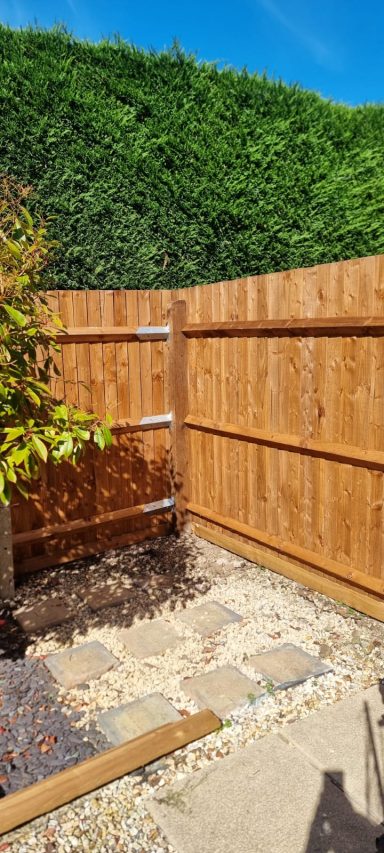 Garden Fencing Wooden garden slat fencing